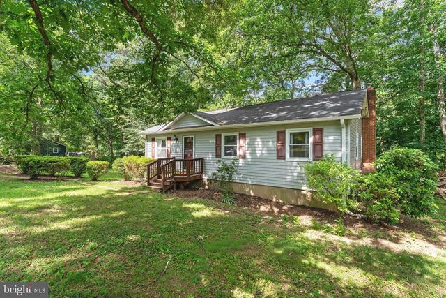 3 HILLCREST DR, Stafford, VA 22556