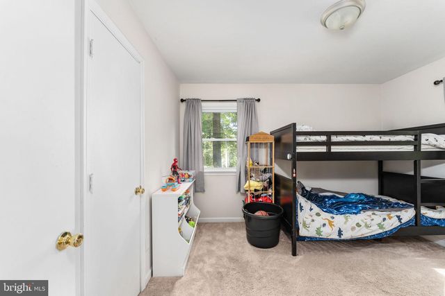 3 HILLCREST DR, Stafford, VA 22556