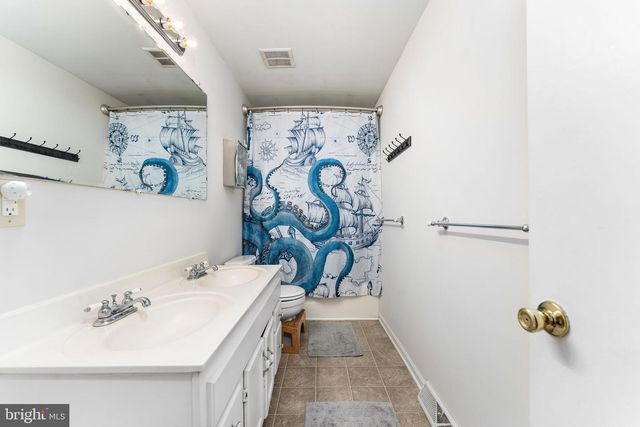 3 HILLCREST DR, Stafford, VA 22556