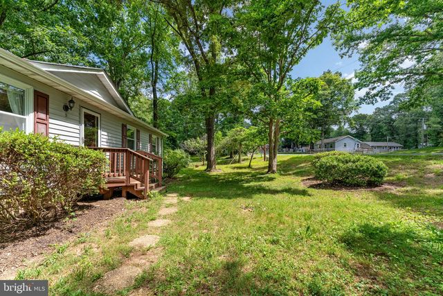 3 HILLCREST DR, Stafford, VA 22556
