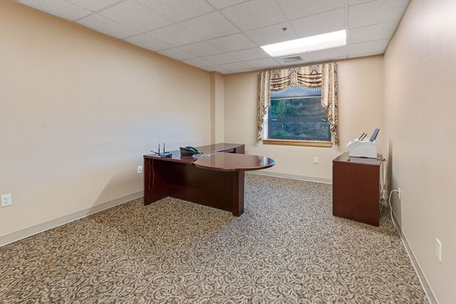 430 Boston St 210, Topsfield, MA 01983