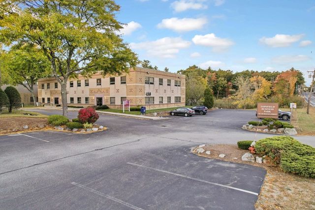 430 Boston St 210, Topsfield, MA 01983