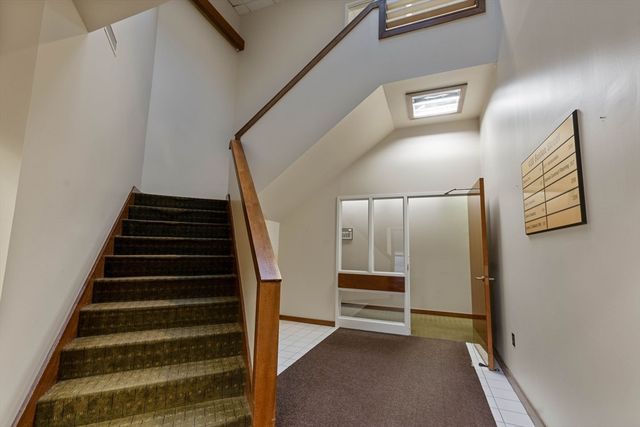 430 Boston St 210, Topsfield, MA 01983