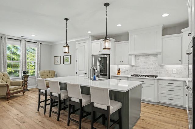 982 Luxborough Dr, Hendersonville, TN 37075