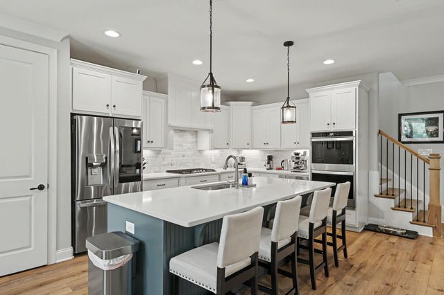 982 Luxborough Dr, Hendersonville, TN 37075