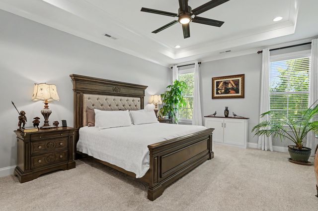 982 Luxborough Dr, Hendersonville, TN 37075