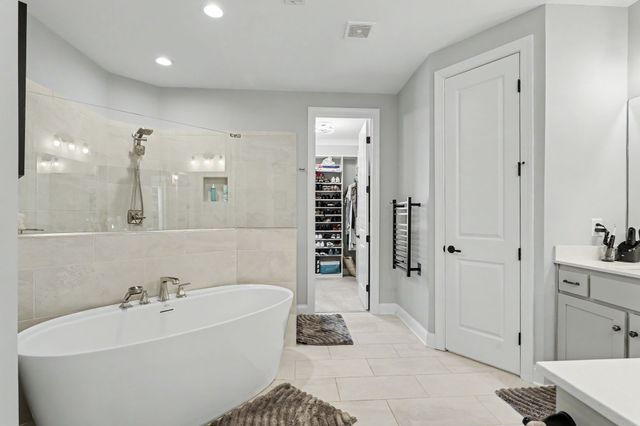 982 Luxborough Dr, Hendersonville, TN 37075