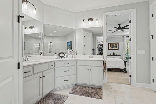 982 Luxborough Dr, Hendersonville, TN 37075