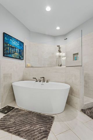 982 Luxborough Dr, Hendersonville, TN 37075