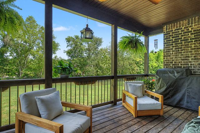 982 Luxborough Dr, Hendersonville, TN 37075