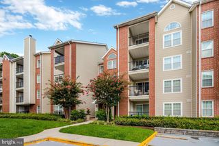 3307 WYNDHAM CIR #2157, Alexandria, VA 22302