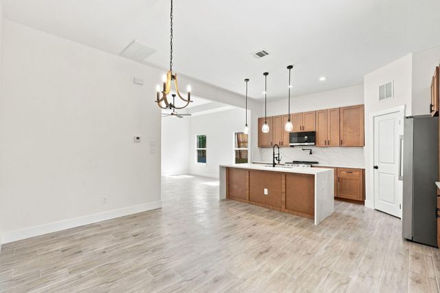 3020 Apache Street, Willis, TX 77378