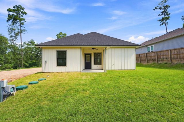 3020 Apache Street, Willis, TX 77378