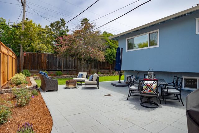 200 Magellan Street, Capitola, CA 95010