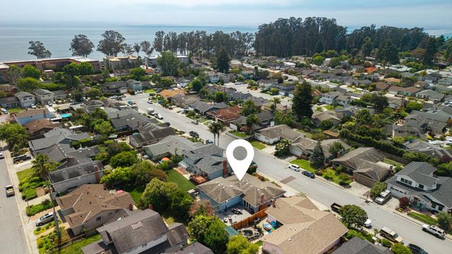 200 Magellan Street, Capitola, CA 95010