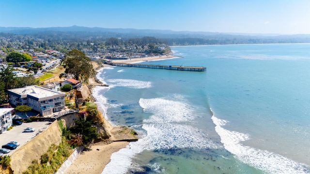 200 Magellan Street, Capitola, CA 95010
