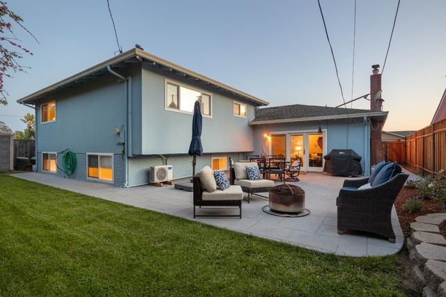200 Magellan Street, Capitola, CA 95010