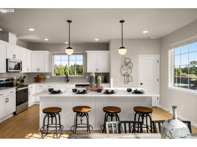 3445 Se EVERWOOD Ln, Hillsboro, OR 97123