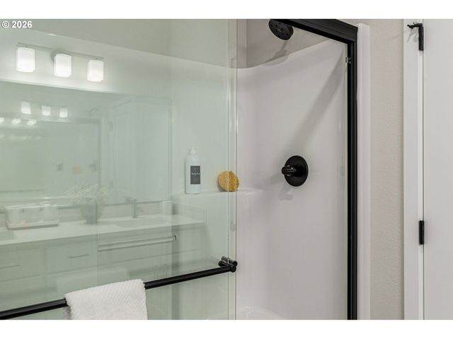 3445 Se EVERWOOD Ln, Hillsboro, OR 97123