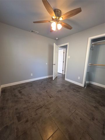 1653 Bell Avenue, Blue Mound, TX 76131