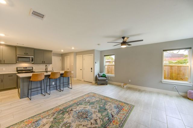 436 Owens Street, Houston, TX 77029