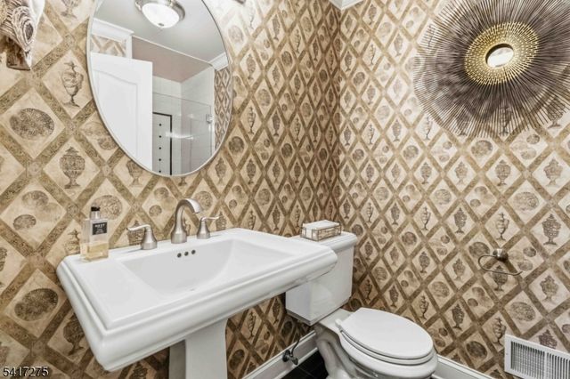 76 Skyline Dr, Morris Twp., NJ 07960