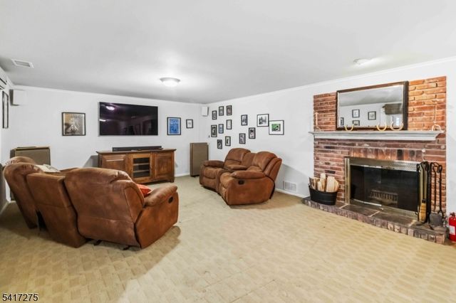 76 Skyline Dr, Morris Twp., NJ 07960