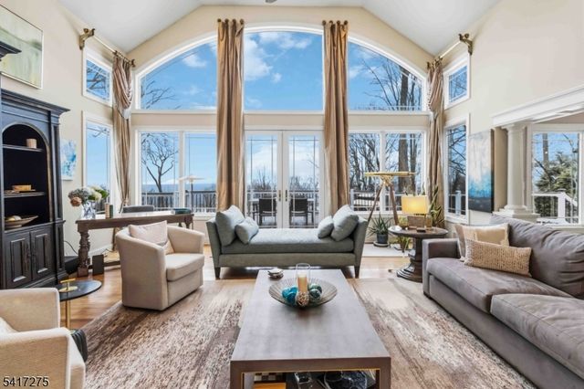 76 Skyline Dr, Morris Twp., NJ 07960