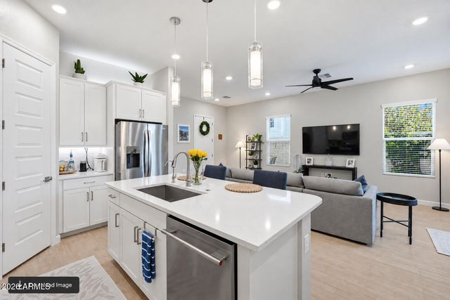 17038 N 50TH Place, Scottsdale, AZ 85254