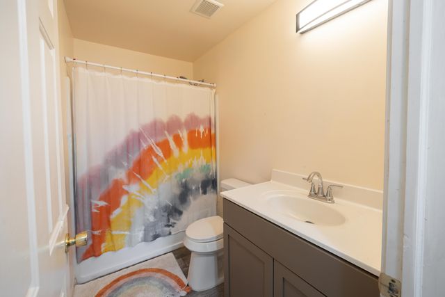 2717 Sycamore River Drive, Fowlerville, MI 48836