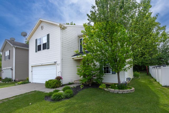 2717 Sycamore River Drive, Fowlerville, MI 48836