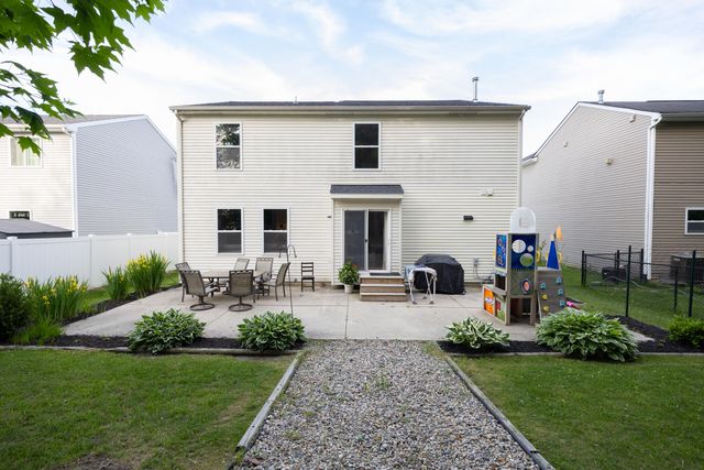 2717 Sycamore River Drive, Fowlerville, MI 48836