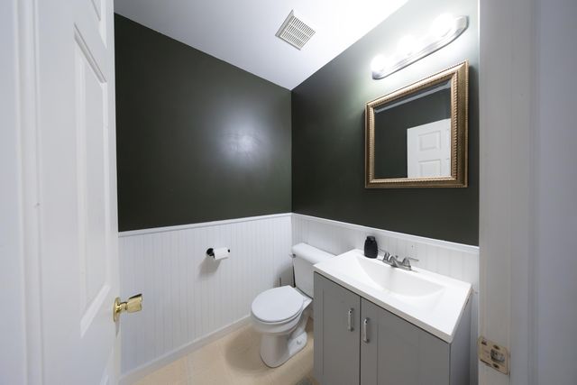 2717 Sycamore River Drive, Fowlerville, MI 48836