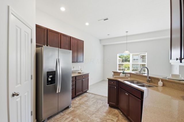 3774 Evelynton Avenue, Lewis Center, OH 43035