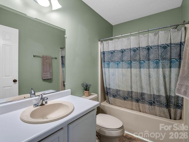 2881 White Oak Mountain Road A 9, Columbus, NC 28722