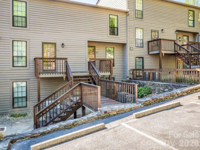 2881 White Oak Mountain Road A 9, Columbus, NC 28722