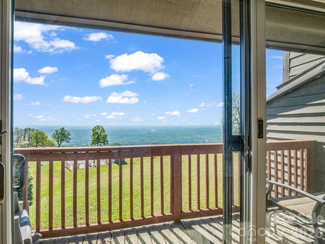 2881 White Oak Mountain Road A 9, Columbus, NC 28722