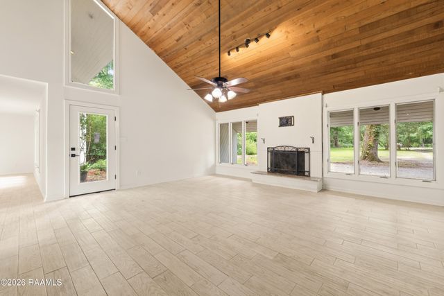 1212 N Wilderness Trail, Carencro, LA 70520
