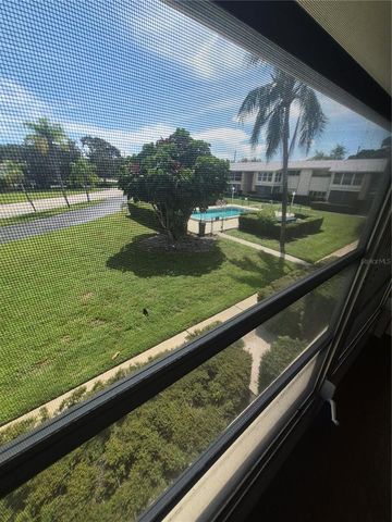 8301 BARDMOOR BOULEVARD 210, Seminole, FL 33777