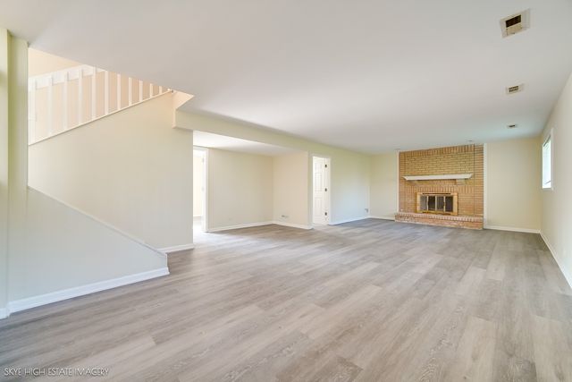 24615 S Mulberry Lane, Crete, IL 60417