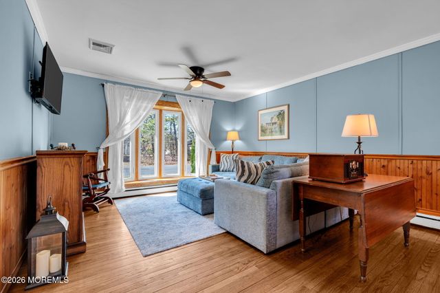 73 Dahlia Lane, Toms River, NJ 08753