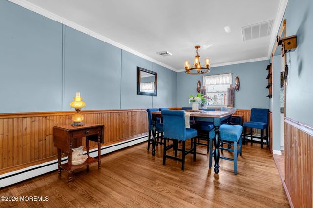 73 Dahlia Lane, Toms River, NJ 08753