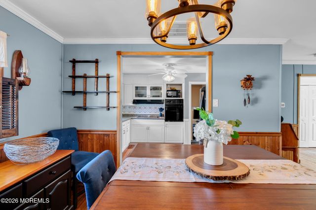 73 Dahlia Lane, Toms River, NJ 08753