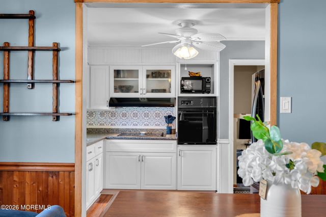 73 Dahlia Lane, Toms River, NJ 08753