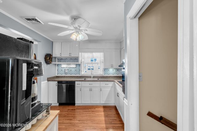 73 Dahlia Lane, Toms River, NJ 08753