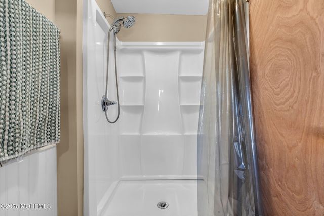 73 Dahlia Lane, Toms River, NJ 08753