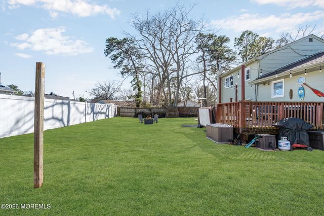 73 Dahlia Lane, Toms River, NJ 08753