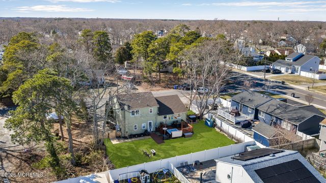 73 Dahlia Lane, Toms River, NJ 08753