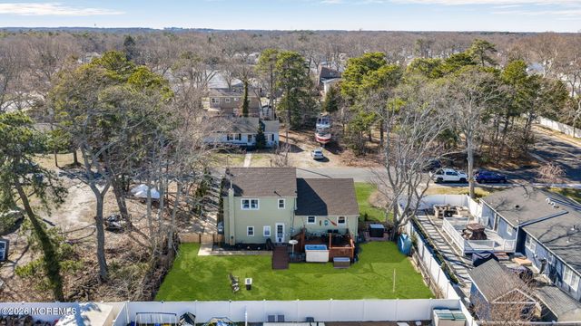 73 Dahlia Lane, Toms River, NJ 08753
