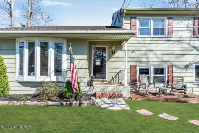 73 Dahlia Lane, Toms River, NJ 08753